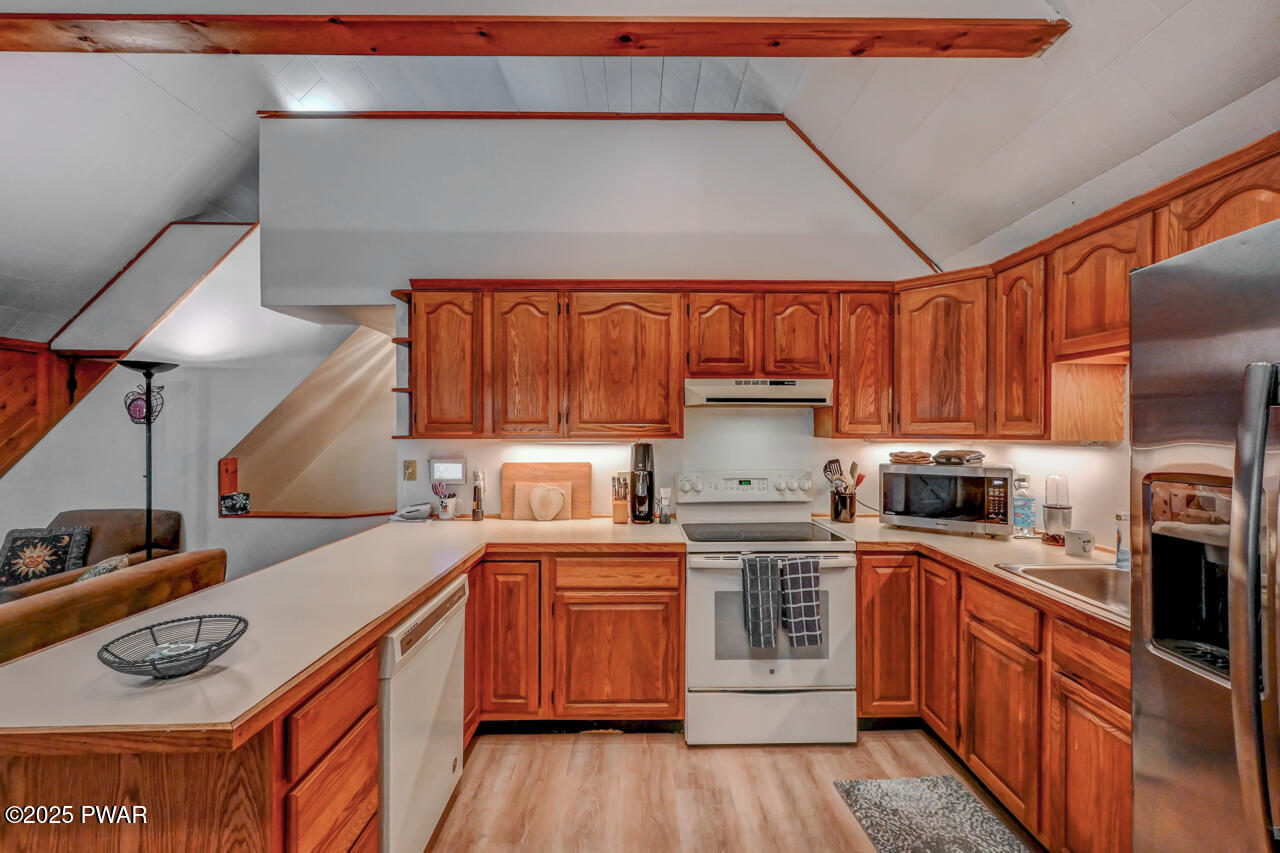 3218 Bluebird Drive Bushkill, PA 18324 - Photo 4 of 51