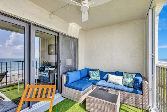 $2,700 | 9400 South Ocean Drive, Unit 405, Jensen Beach, FL 34957