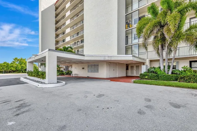 $2,700 | 9400 South Ocean Drive, Unit 405, Jensen Beach, FL 34957
