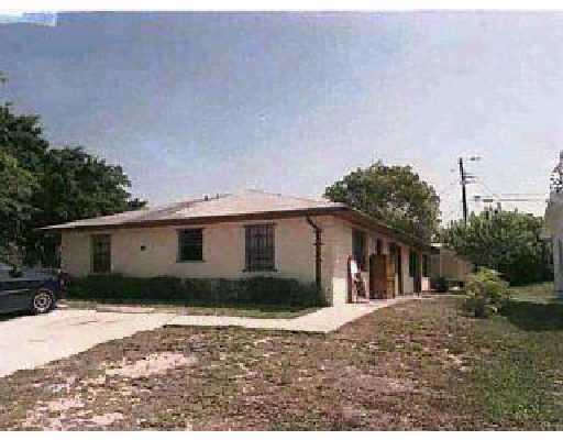 821 West 7th Street, Unit 2 Riviera Beach, FL 33404 - Photo 1 of 1 Primary Photo