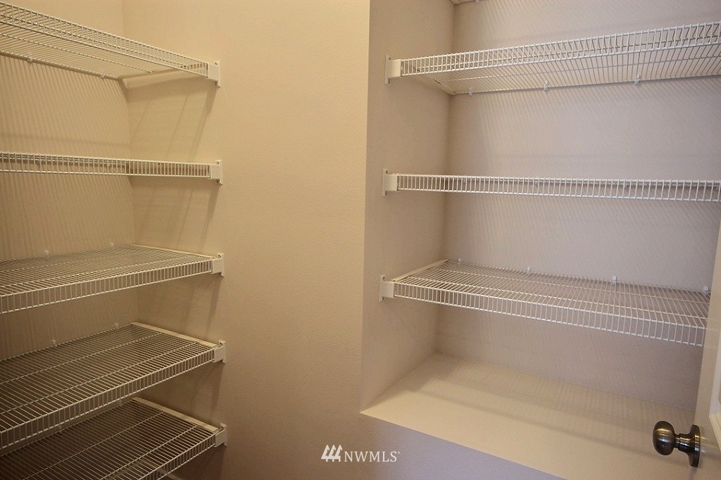 3706 Northeast 14th Place Renton, WA 98056 - Photo 12 of 14 Gallery Image 12