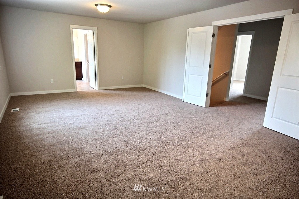 3706 Northeast 14th Place Renton, WA 98056 - Photo 8 of 14 Gallery Image 8