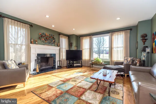 $1,800,000 | 40 Foellner Lane, Ottsville, PA 18942