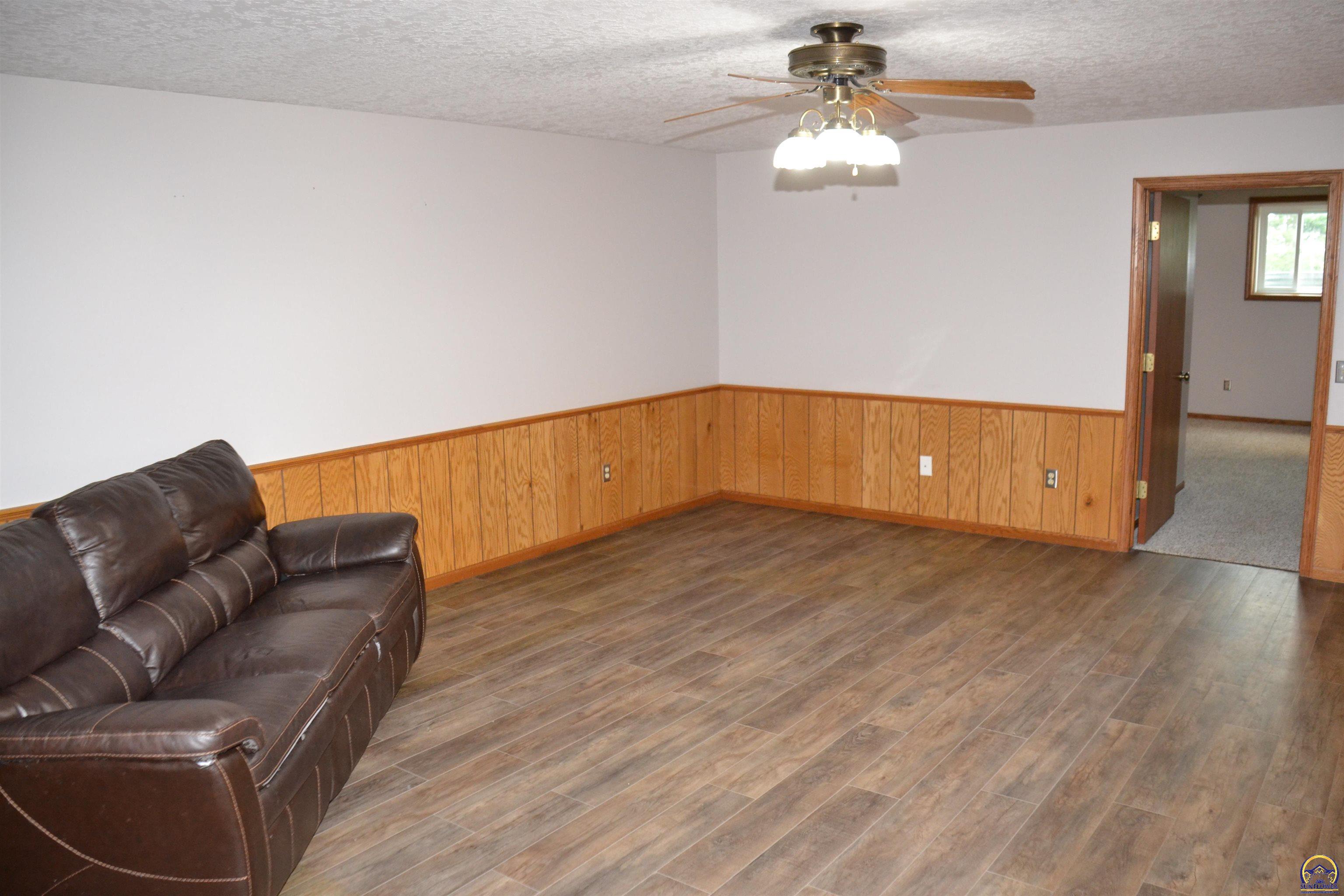 2599 Shetland Road Waverly, KS 66871 - Photo 24 of 49