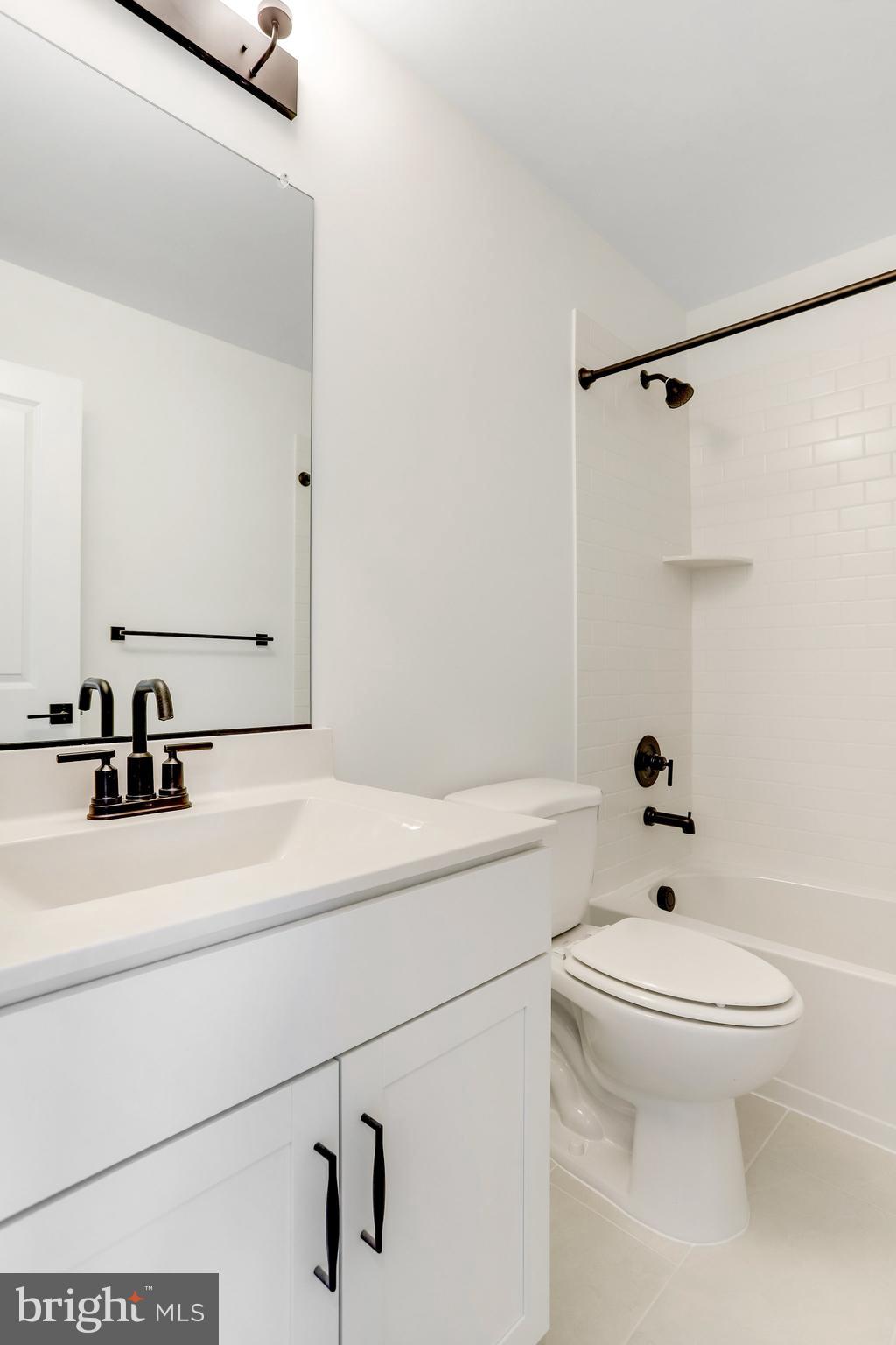 706 Iron Frg Road Frederick, MD 21702 - Photo 28 of 40 Hall Bath