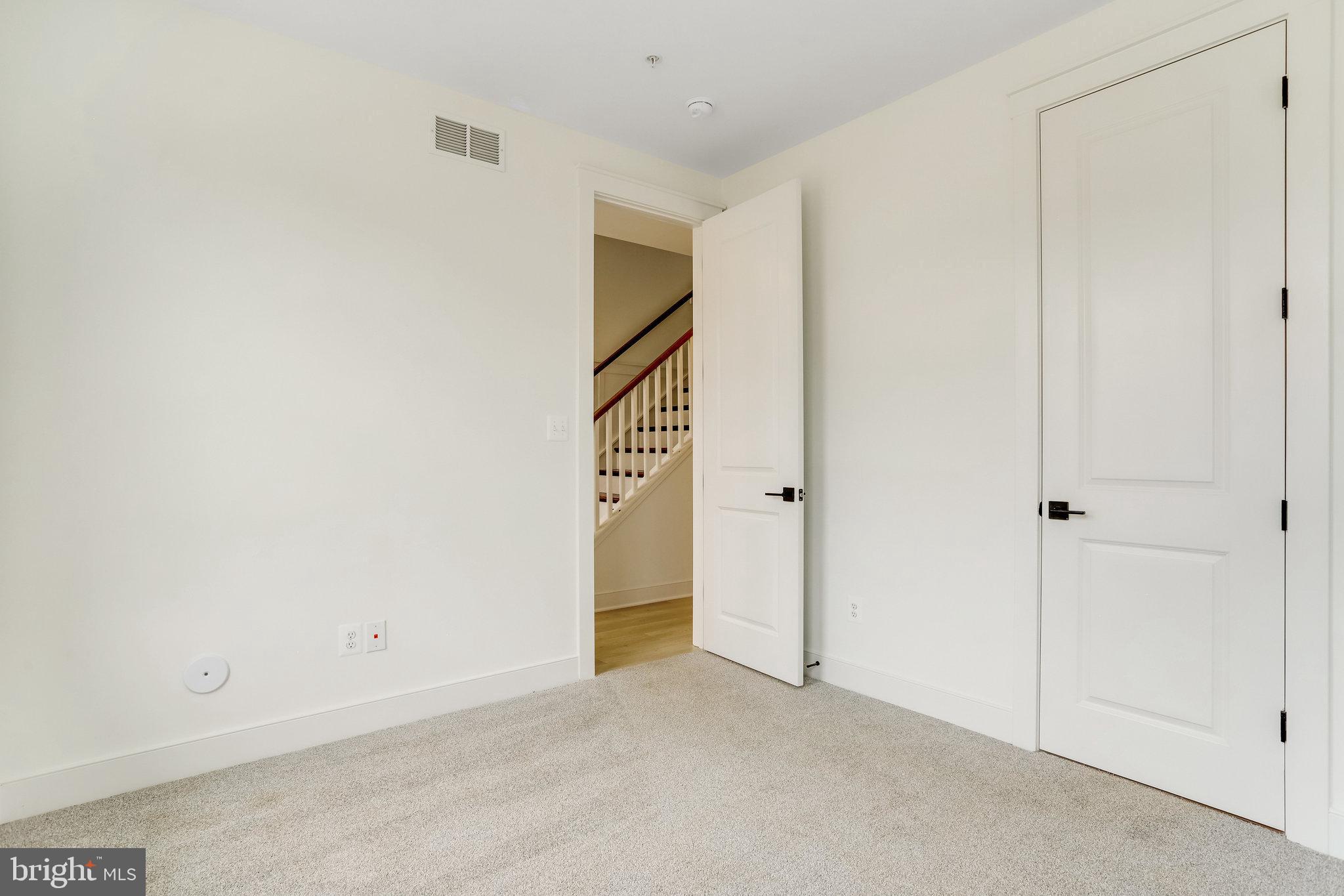 706 Iron Frg Road Frederick, MD 21702 - Photo 8 of 40 Gallery Image 8