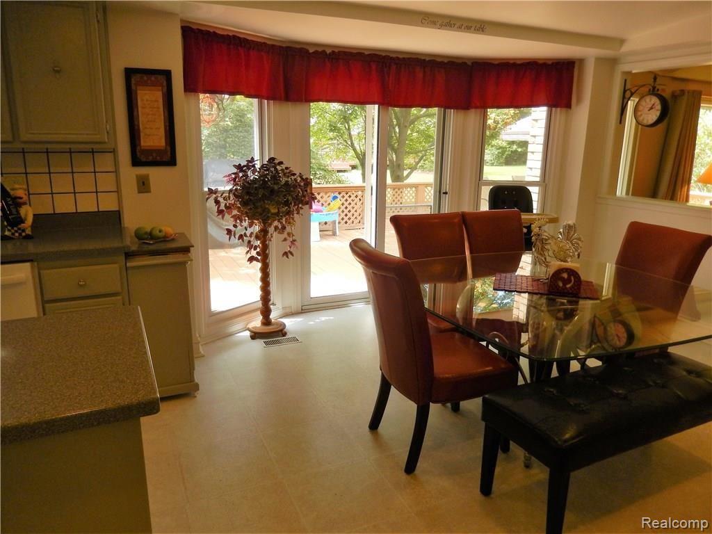 381 Shellbourne Drive Rochester Hills, MI 48309 - Photo 16 of 28