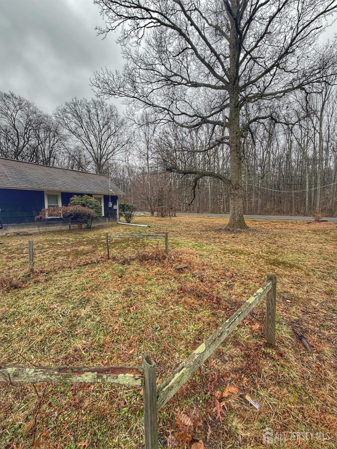 206 Broadway Road Cranbury, NJ 08512 - Photo 2 of 6