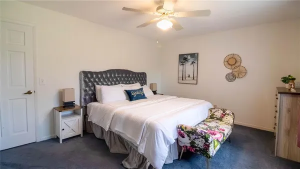 $450,000 | 215 Morningside Drive, Valrico, FL 33594