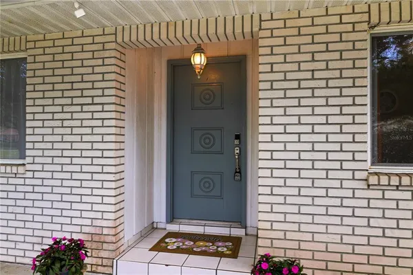 $450,000 | 215 Morningside Drive, Valrico, FL 33594