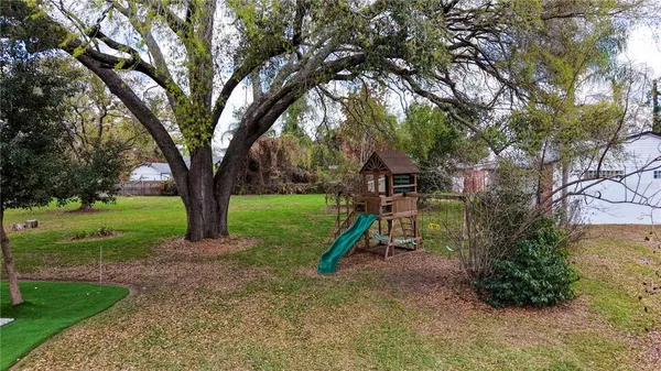 $450,000 | 215 Morningside Drive, Valrico, FL 33594