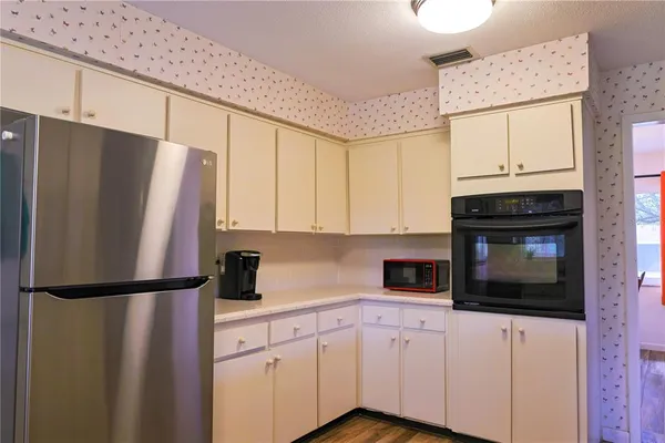 $450,000 | 215 Morningside Drive, Valrico, FL 33594