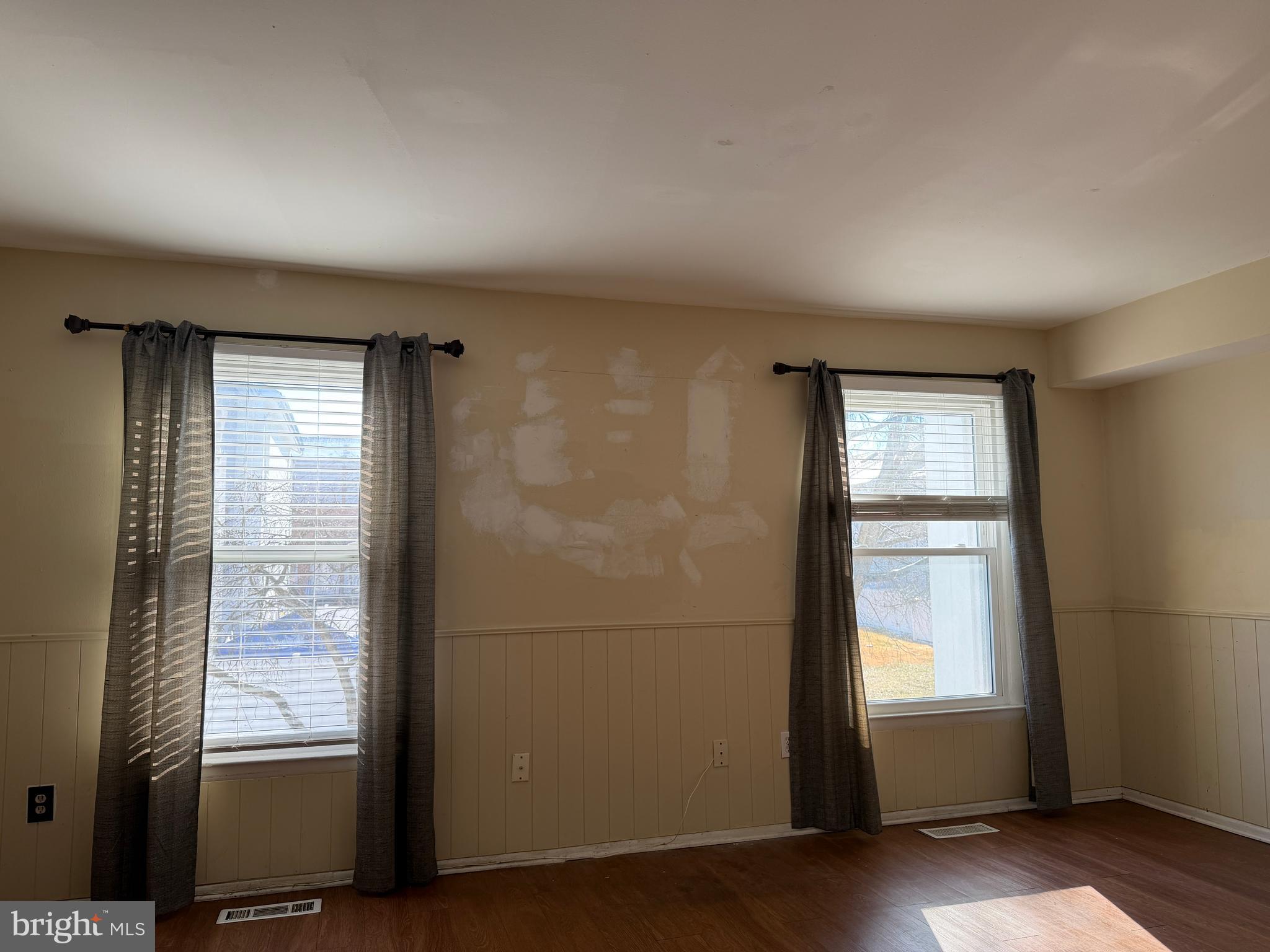 9342 Canterbury Riding, Unit 11 Laurel, MD 20723 - Photo 8 of 25 a view of an empty room with a window