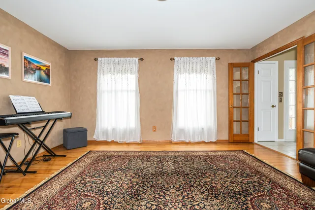 $599,900 | 1008 Di Bella Drive, Schenectady, NY 12303