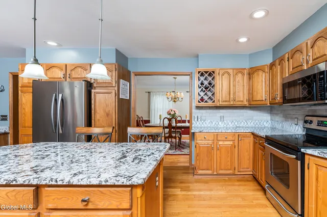 $599,900 | 1008 Di Bella Drive, Schenectady, NY 12303