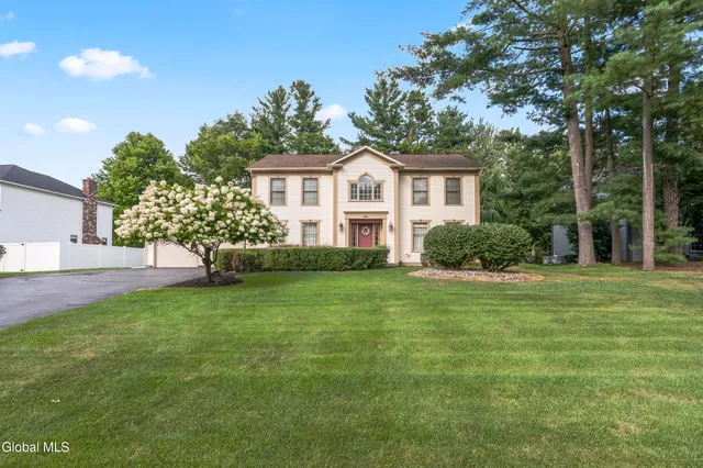 $599,900 | 1008 Di Bella Drive, Schenectady, NY 12303