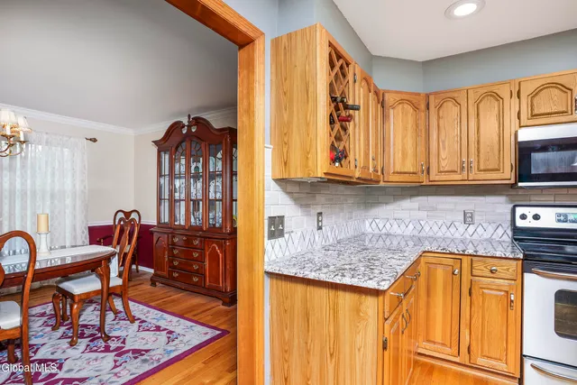 $599,900 | 1008 Di Bella Drive, Schenectady, NY 12303