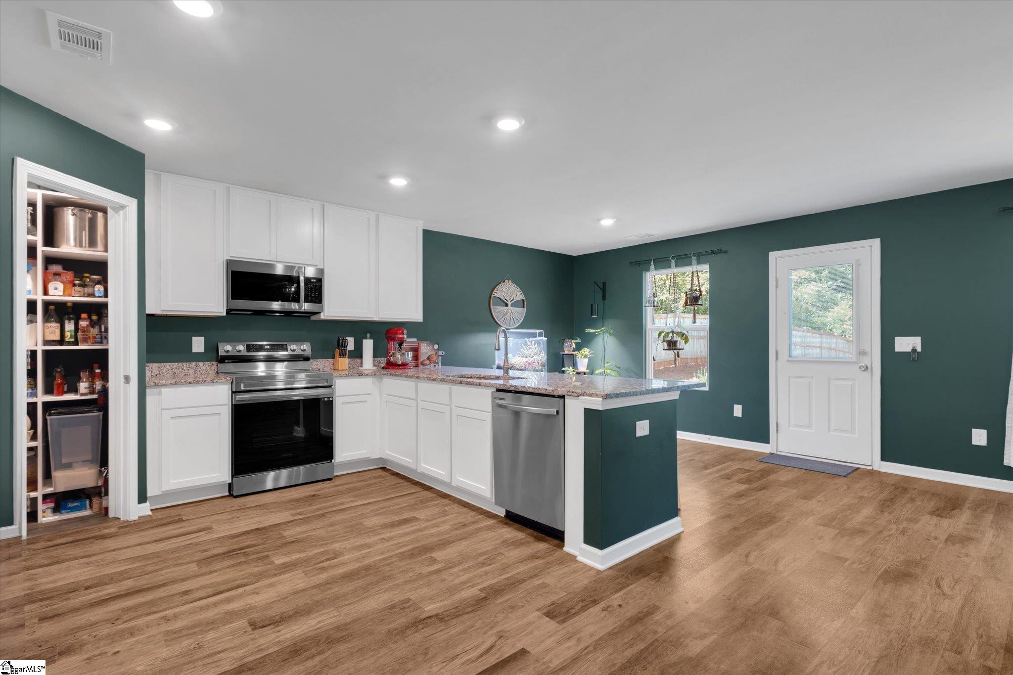 937 Hunters Trail Anderson, SC 29625 - Photo 13 of 37