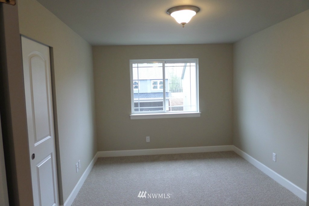 3818 163rd Place Southeast Bothell, WA 98012 - Photo 12 of 14 Gallery Image 12