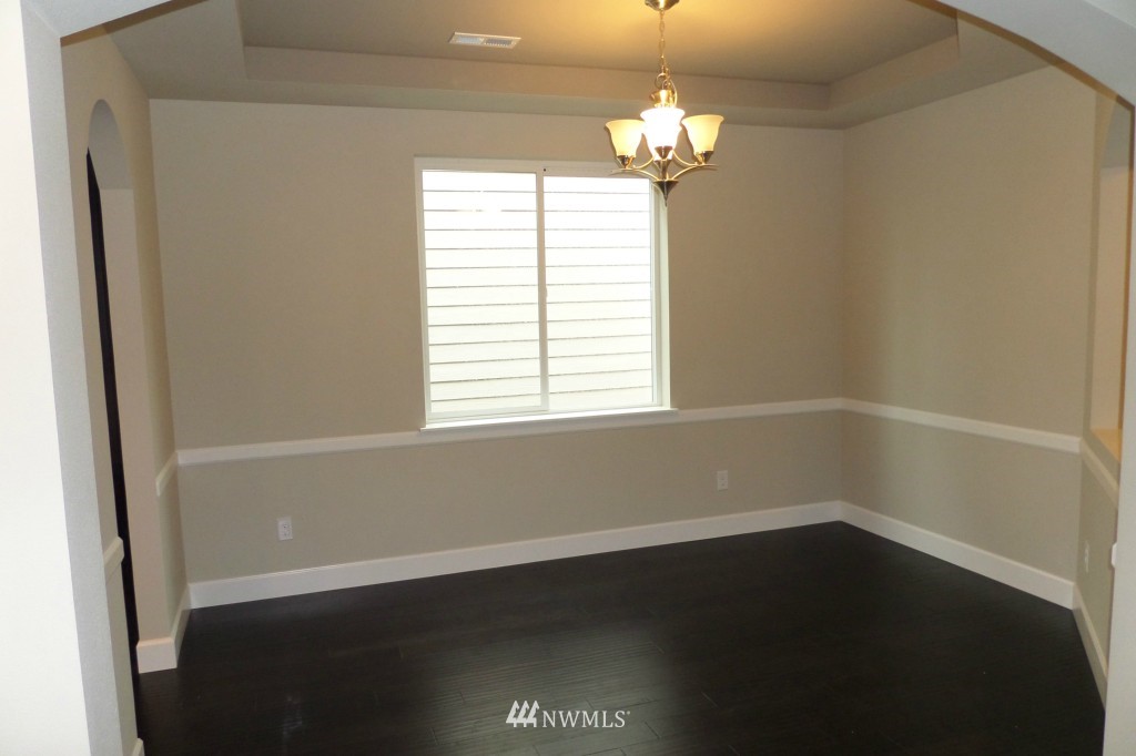 3818 163rd Place Southeast Bothell, WA 98012 - Photo 4 of 14 Gallery Image 4