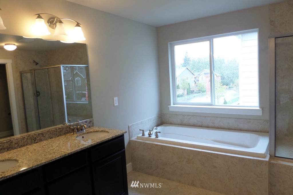 3818 163rd Place Southeast Bothell, WA 98012 - Photo 10 of 14 Gallery Image 10