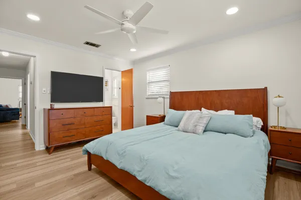 $2,500 | 11805 Oak Trail, Austin, TX 78753