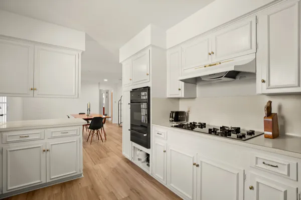 $2,500 | 11805 Oak Trail, Austin, TX 78753