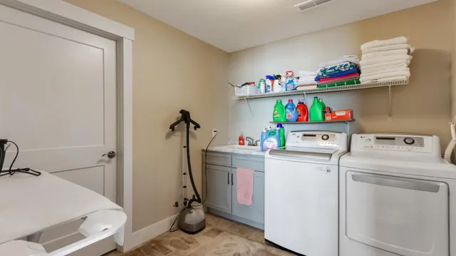 $624,900 | 51025 Ridge View Road, Osseo, WI 54758