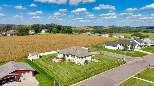 $624,900 | 51025 Ridge View Road, Osseo, WI 54758