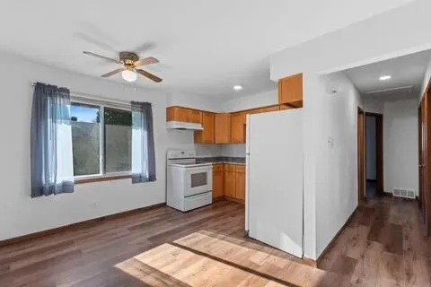 $1,595 | 137 South Judge Drive, Saukville, WI 53080