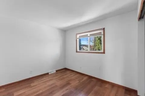 $1,595 | 137 South Judge Drive, Saukville, WI 53080