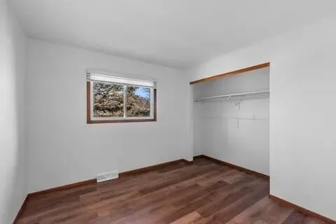 $1,595 | 137 South Judge Drive, Saukville, WI 53080