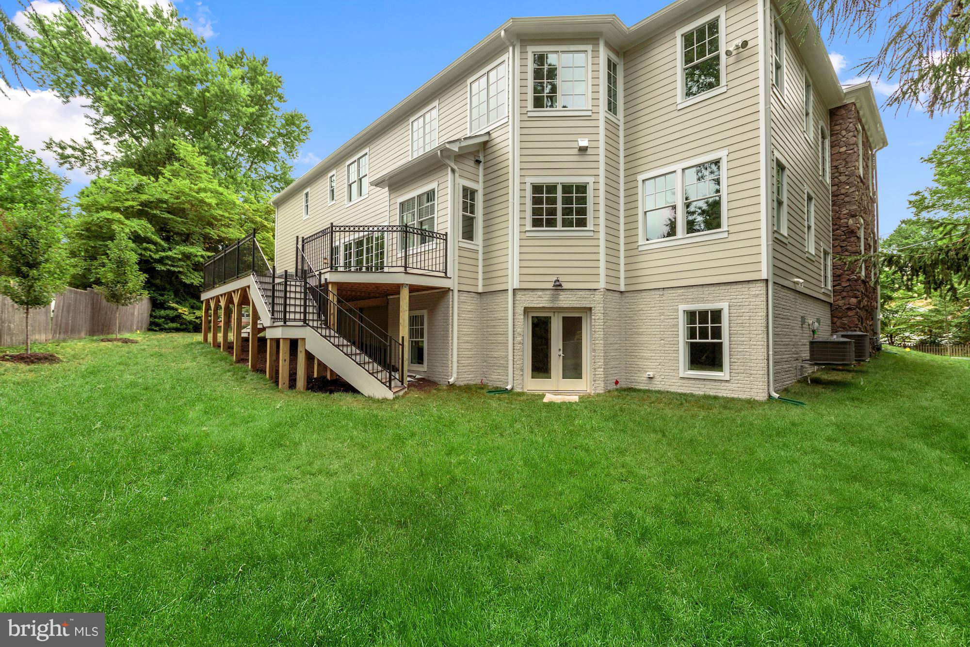 1600 Brookside Road McLean, VA 22101 - Photo 11 of 29 Walk-out from LL to ample lawn and tree surround