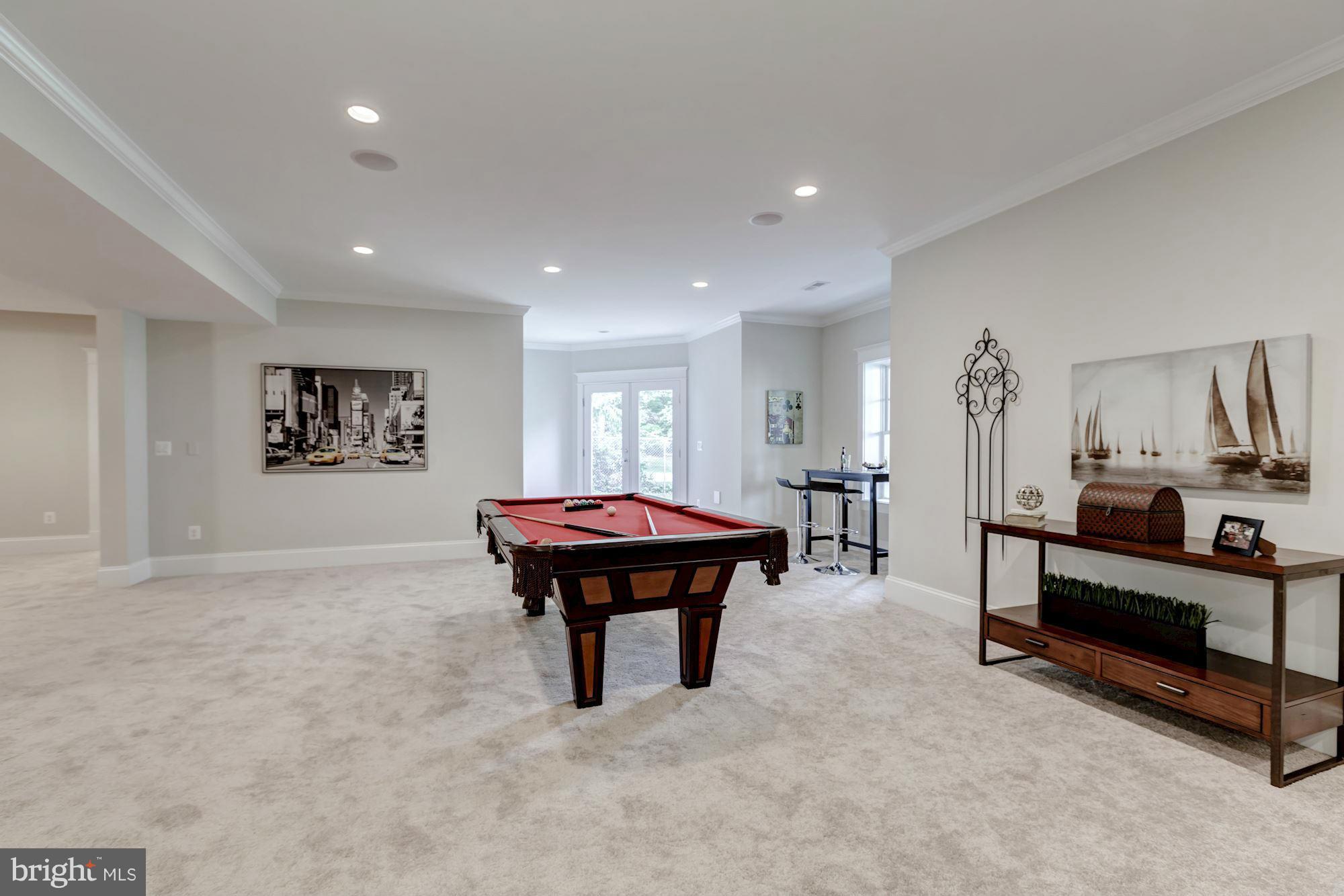 1600 Brookside Road McLean, VA 22101 - Photo 24 of 29 Walk-out from LL from glass doors to lawn space