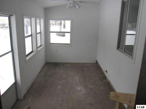 2406 Cobb Road Jackson, MI 49203 - Photo 7 of 10 20026258-6.JPG