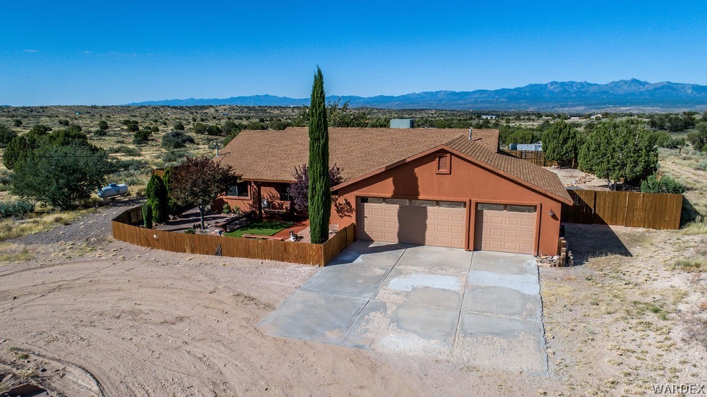 1005 Lance Road Kingman, AZ 86401 - Photo 1 of 47 Gallery Image 1