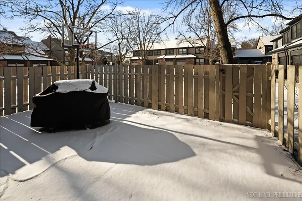 $399,000 | 292 Shadow Bend Drive, Unit 292, Wheeling, IL 60090