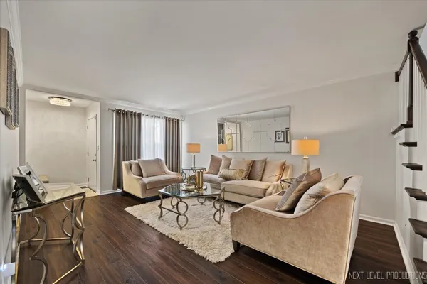 $399,000 | 292 Shadow Bend Drive, Unit 292, Wheeling, IL 60090