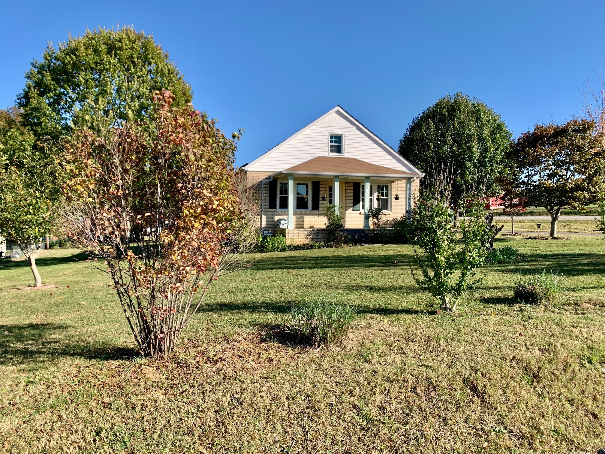 202 Hyndman Road Dickson, TN 37055 - Photo 2 of 13 Gallery Image 2