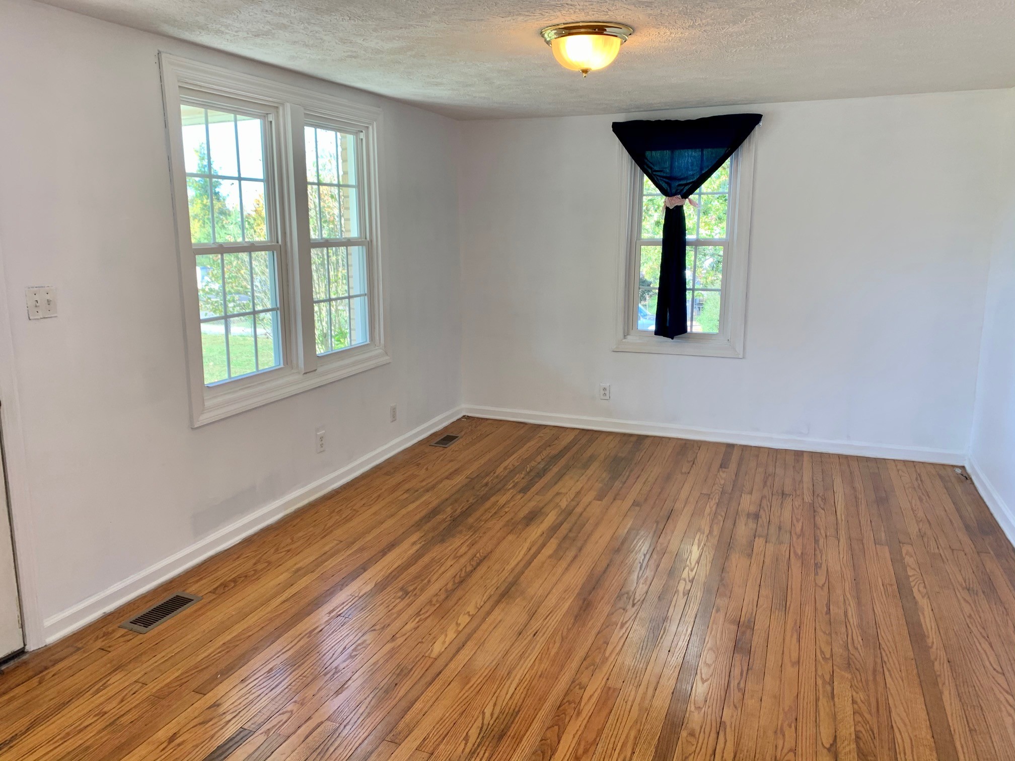 202 Hyndman Road Dickson, TN 37055 - Photo 5 of 13 Gallery Image 5