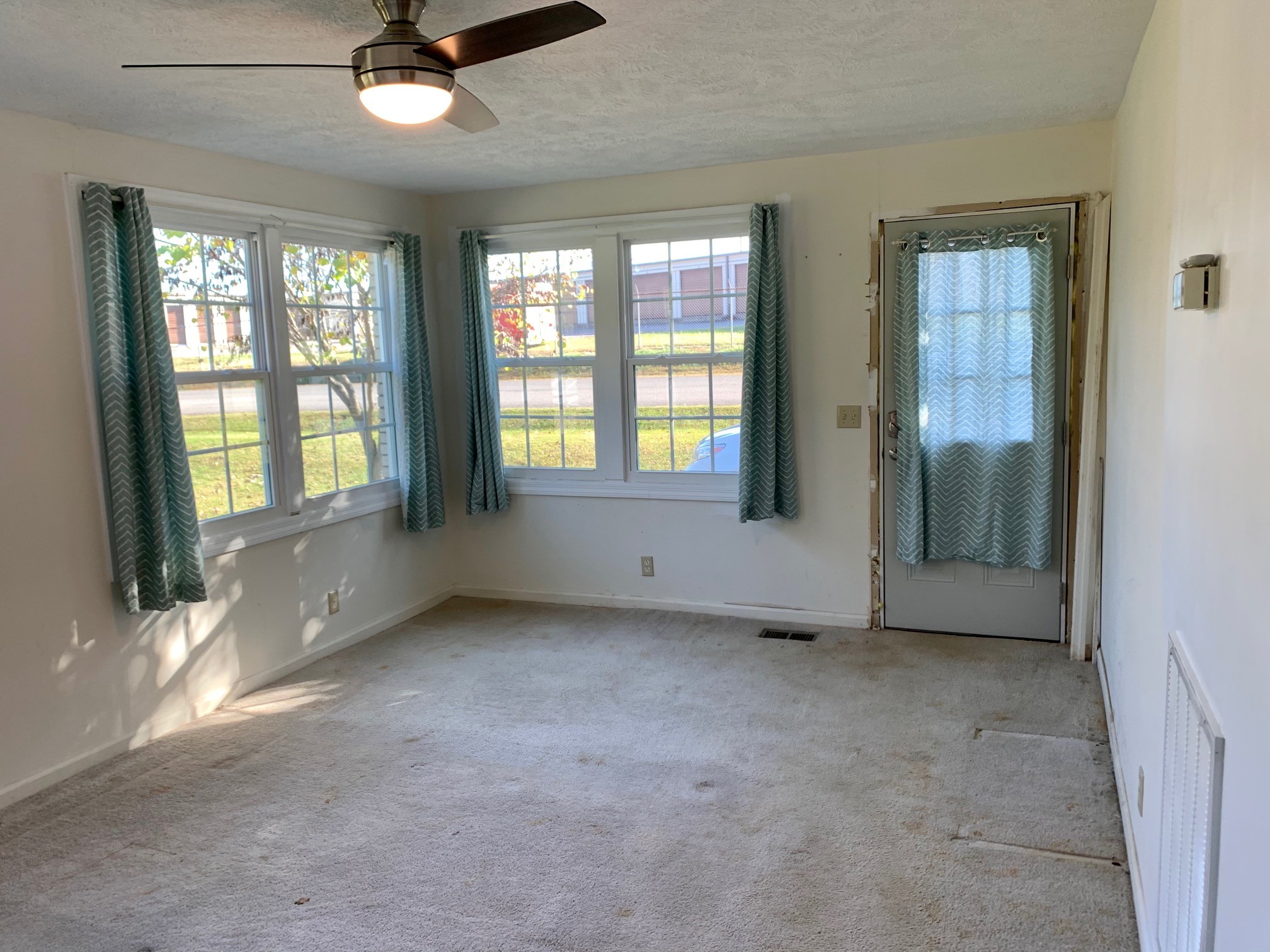 202 Hyndman Road Dickson, TN 37055 - Photo 9 of 13 Gallery Image 9