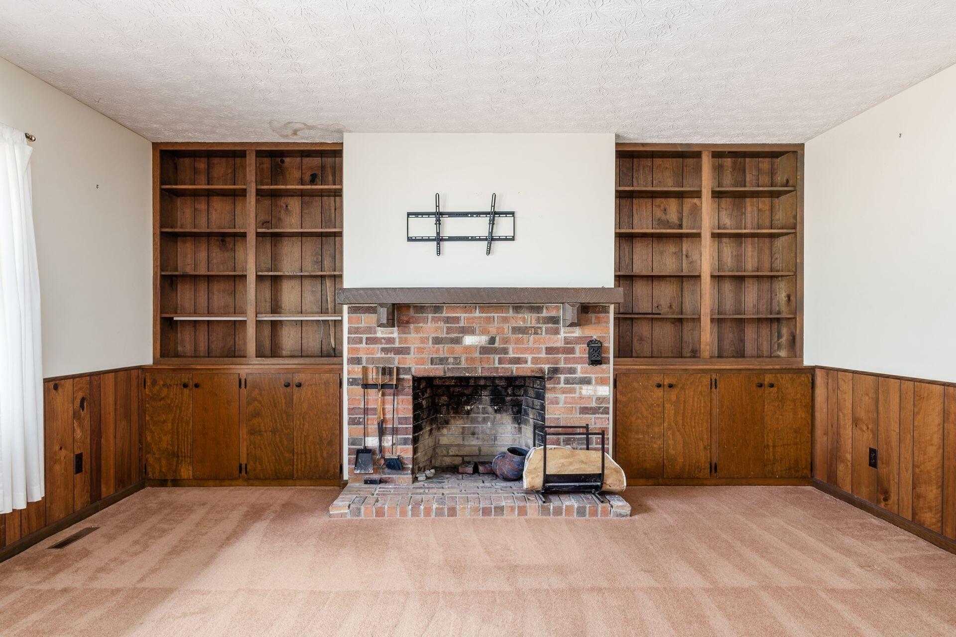 8712 Cheshire Road Sunbury, OH 43074 - Photo 2 of 40 Family Room