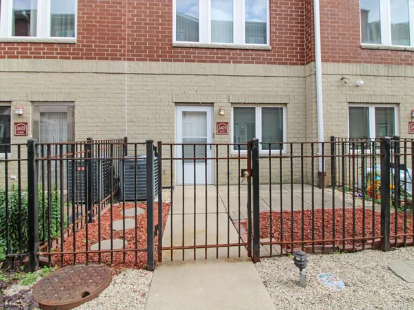 $398,000 | 2409 West 32nd Place, Chicago, IL 60608