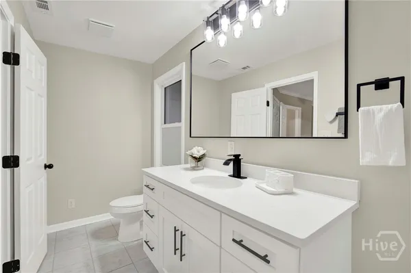 $2,500 | 712 Lee Boulevard, Savannah, GA 31405