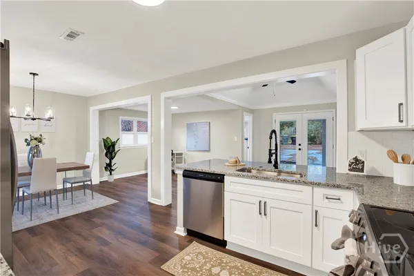 $2,500 | 712 Lee Boulevard, Savannah, GA 31405