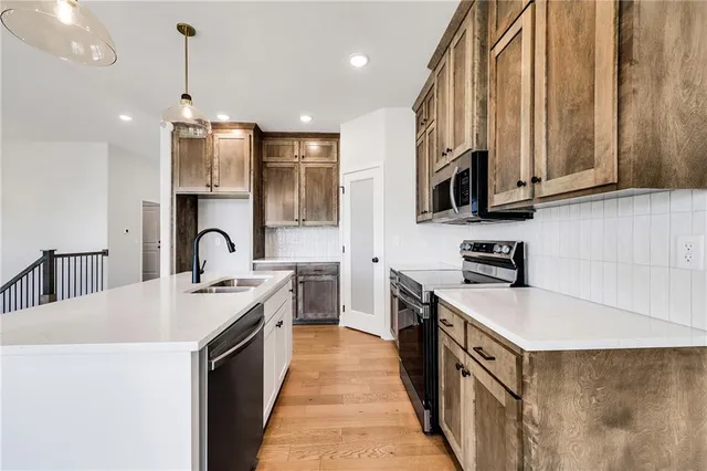 $509,900 | 8005 Southeast Hoot Owl Street, Blue Springs, MO 64014