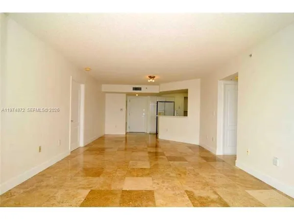$4,700 | 1800 Sunset Harbour Drive, Unit 811, Miami Beach, FL 33139
