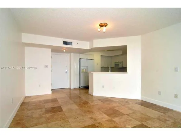 $4,700 | 1800 Sunset Harbour Drive, Unit 811, Miami Beach, FL 33139