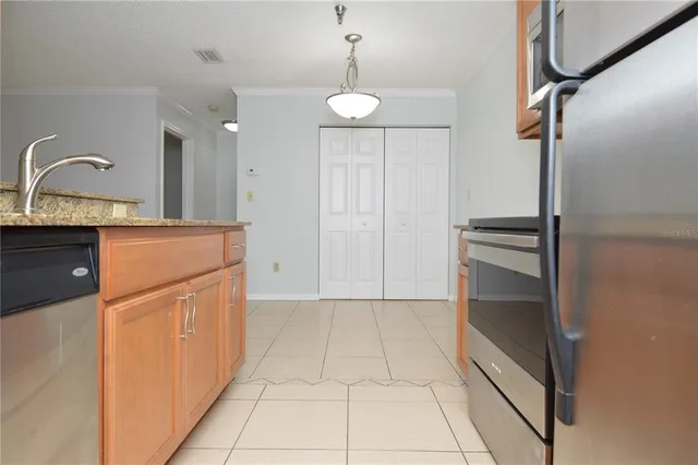 $1,485 | 10265 Gandy Boulevard North, Unit 1801, St. Petersburg, FL 33702