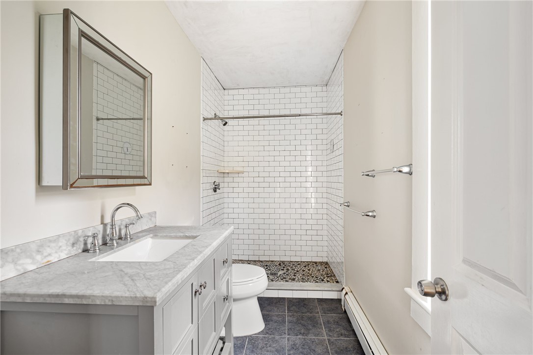 7 Marsh Street Newport, RI 02840 - Photo 12 of 29